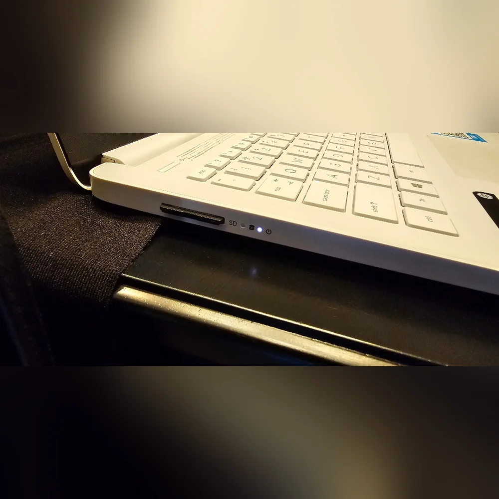 Mint condition Hp laptop 2020